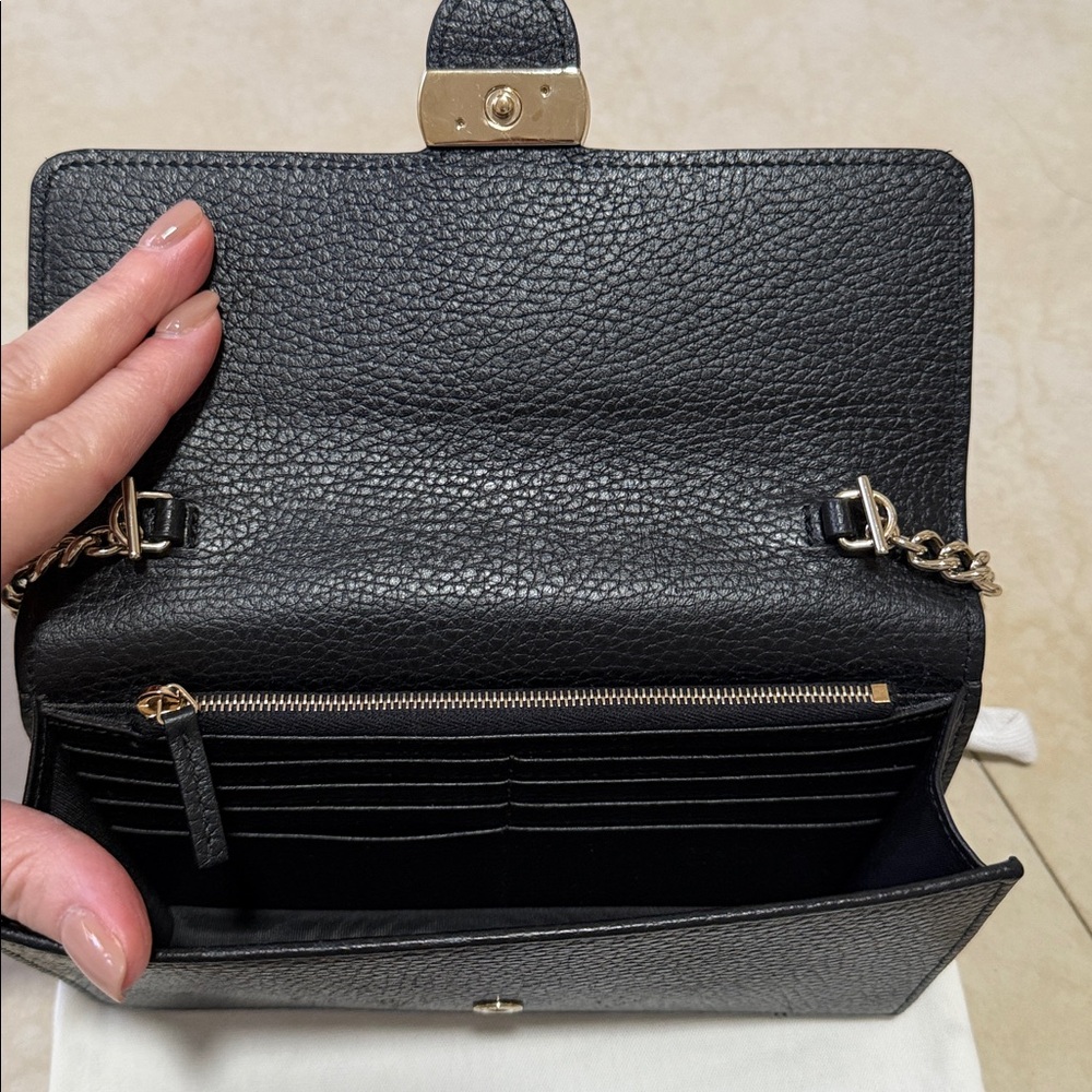 Gucci Crossbody Bag - Picture 10 of 17